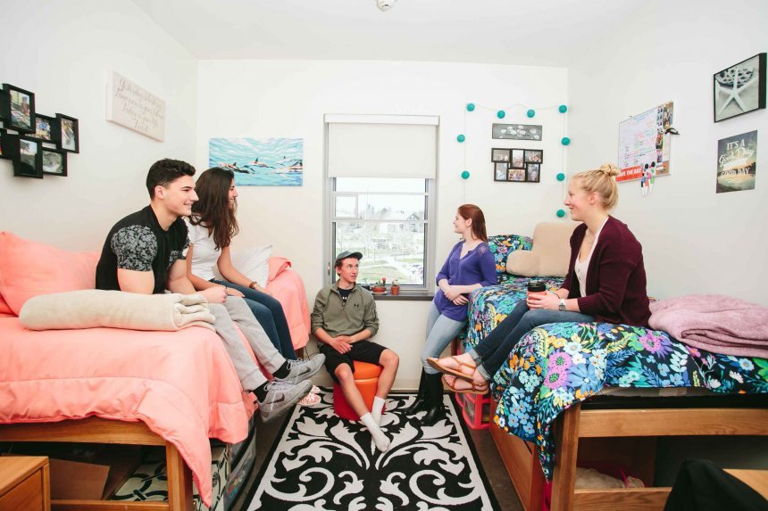 A group of students in a room.