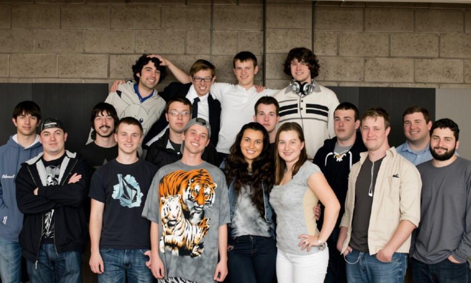 WQRI members gather for a group photo in 2013.