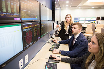 Students work on real-time financial data in the Center for Advanced Financial Education.