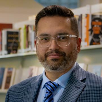 Alejandro Leguízamo