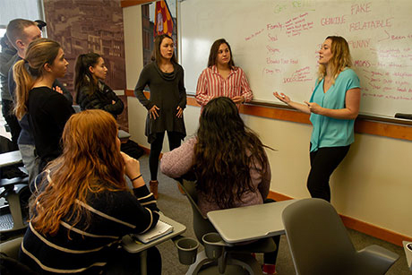 image demonstrating small class size at RWU, where the average student-teacher ratio is 14:1