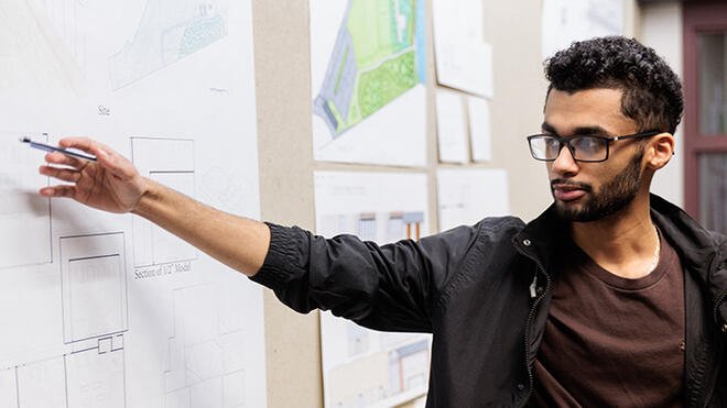 Student presents architecture project