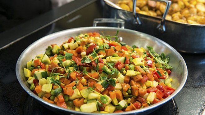 A healthful meal is prepared in the university dining commons.