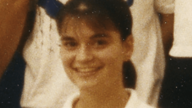 image of women's volleyball player Katherine (Kolek) Earle '98
