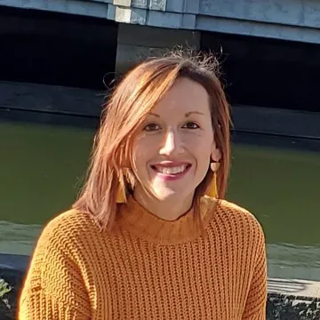 Headshot of Beth Flanagan