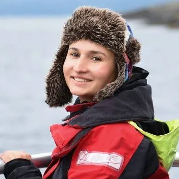 Headshot of Lindsey Stadler