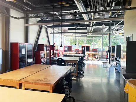 SELB100 Lab space showing lab benches and tool boxes