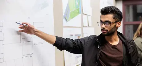 Student presents architecture project