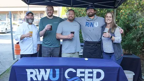 RWU and Trágmar teams colaborate on Oyster Stout.
