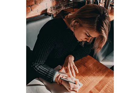 Image girl writing
