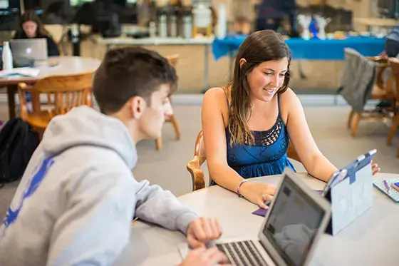 Students discussing project.