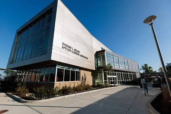 Image of exterior of the Richard L. Bready Applied Learning Laboratories