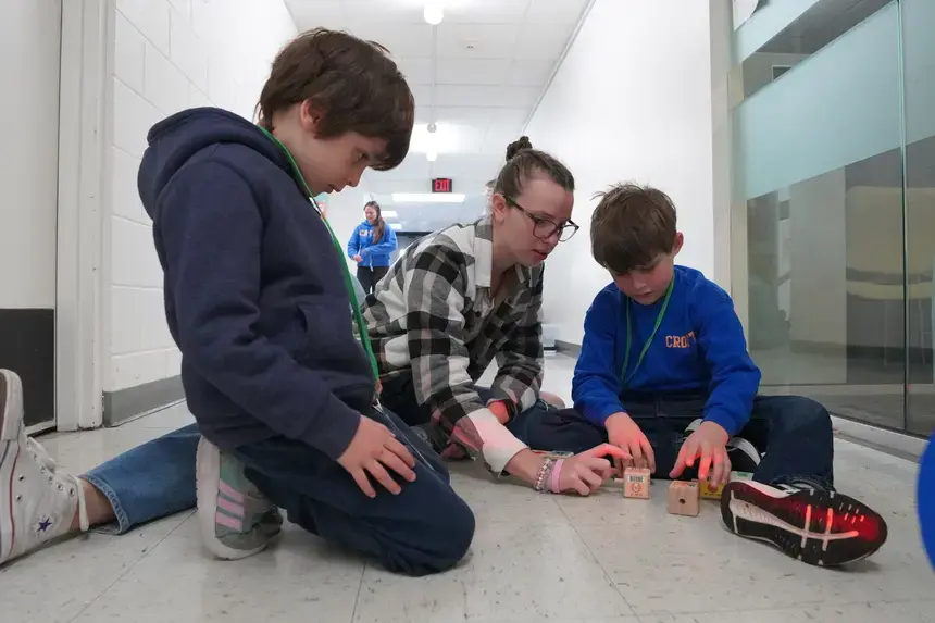 Croft School second graders at Roger Williams University.