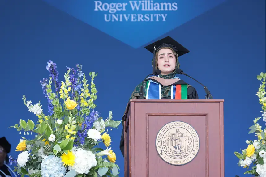 Graduate student speaker Abida Mohammady addresses the Class of 2026.
